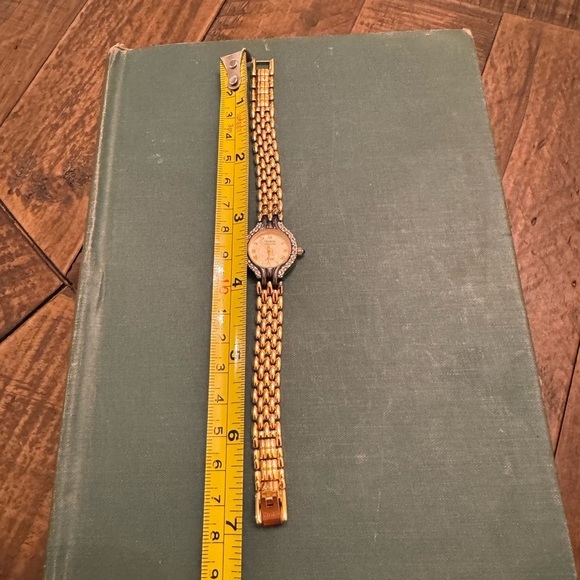 Vintage Two Tone Black & Gold Armitron Diamond Now Ladies Watch- Works! main image 8
